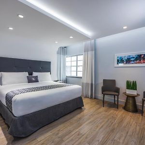 Deluxe Zimmer mit Kingsize-Bett